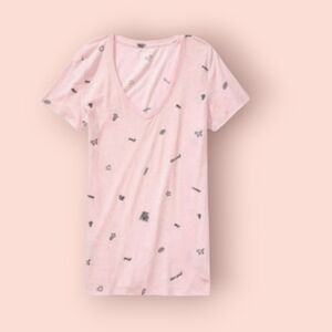 Pink victoria's cotton V neckline  graphic Campus  t shirt